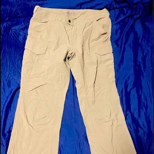 Men’s 511 ultralight tactical pants. Size is 38 x 32